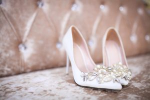Jak dobrać buty ślubne? Efektowne modele nie tylko w bieli