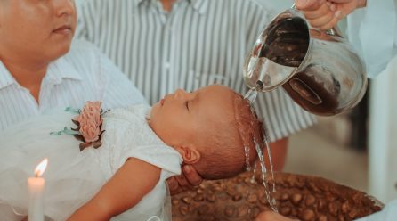 Jak zorganizować niezapomniane chrzciny: Przewodnik krok po kroku
