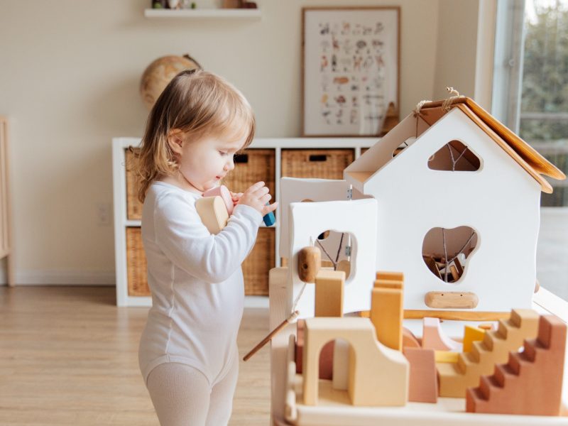 Zabawki rozwijające dziecko: Klucz do kreatywności, umiejętności i radości