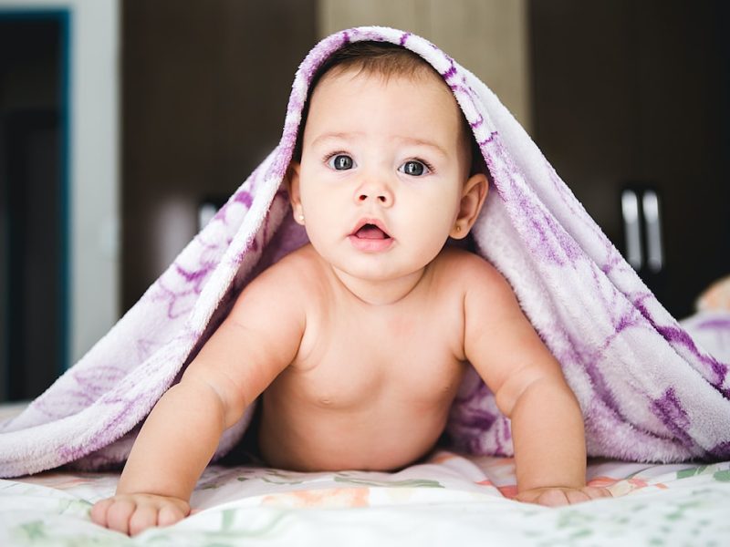 Ręczniki dla niemowląt – jakie powinny mieć cechy?